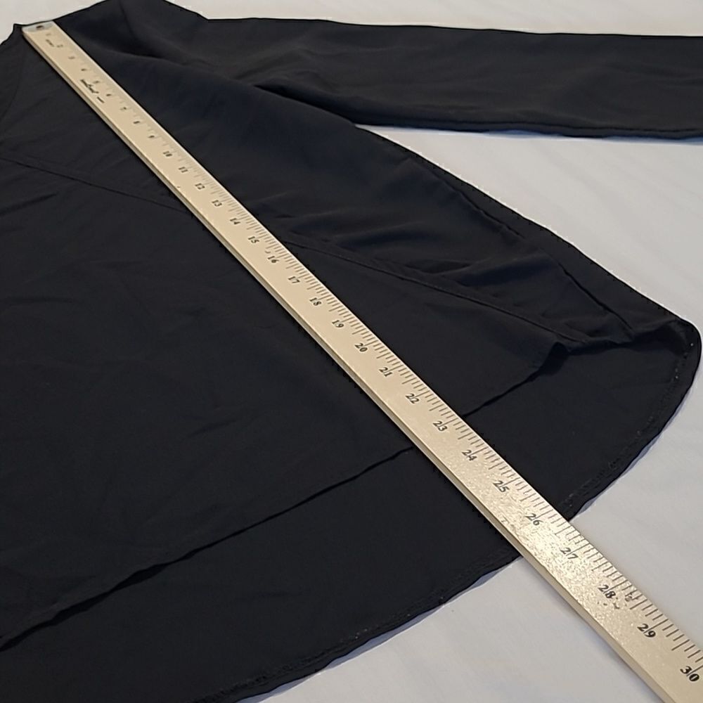 Black tunic polyester top with long sleeves, v neckline - Picture 5 of 8